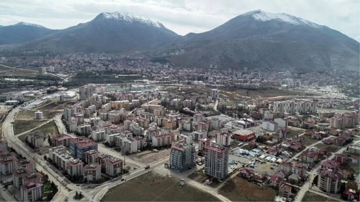 Elbistan'da CHP 51 yıl sonra belediyeyi kazandı