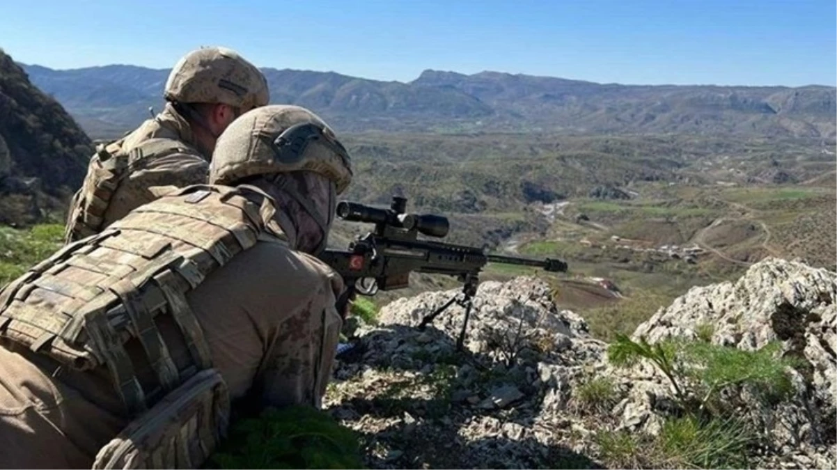 Gara'da 2 PKK'lı terörist etkisiz