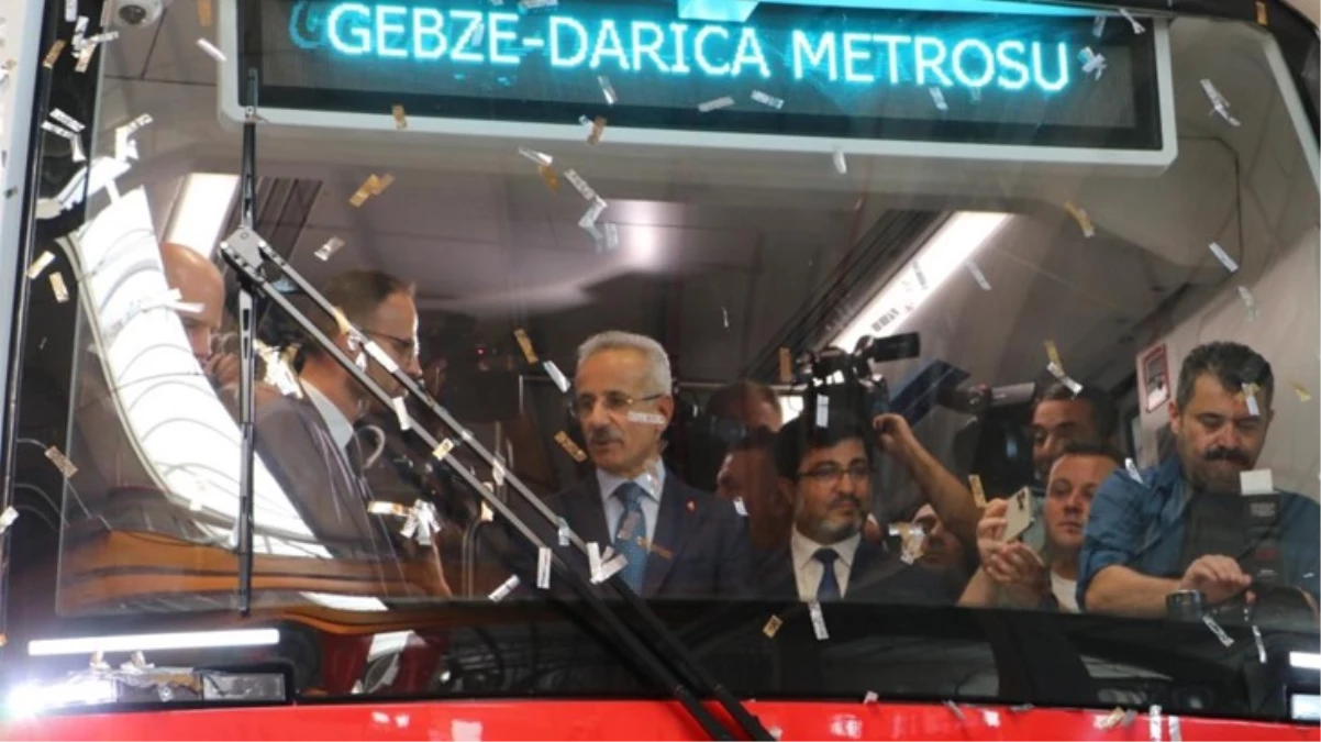 Türkiye'nin ilk yerli ve milli sürücüsüz metro aracı sefere çıkmaya hazır